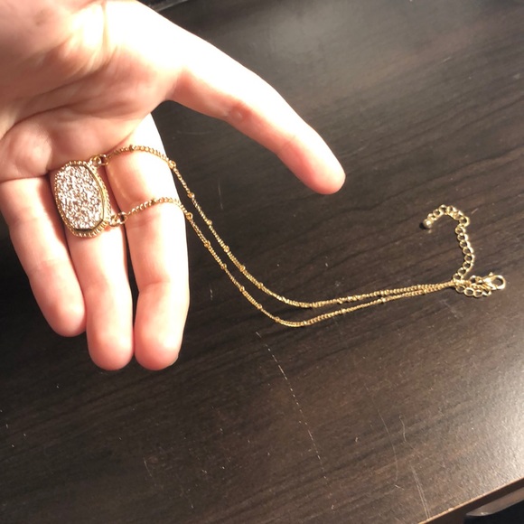 NECKLACE - Picture 3 of 4